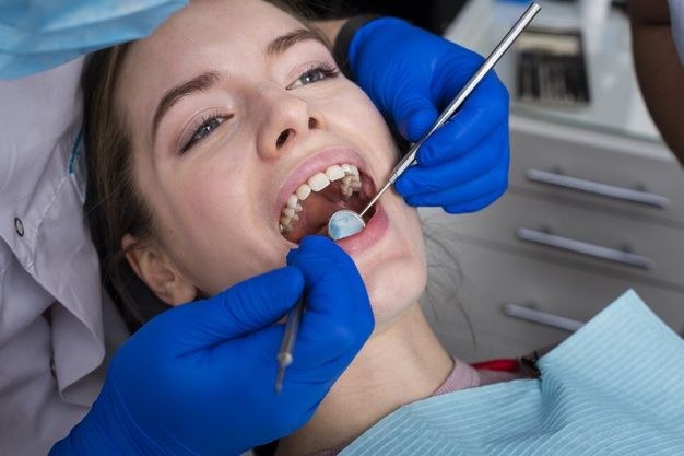 Safe wisdom tooth removal care in Chandigarh